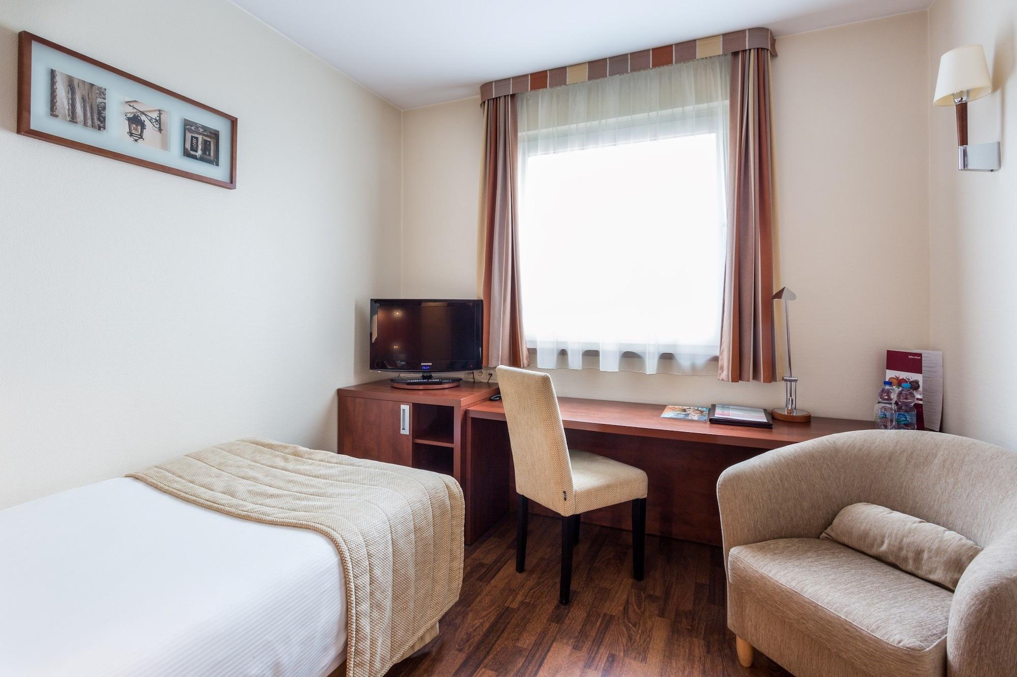 Qubus Hotel กลีวิตเซ ภายนอก รูปภาพ