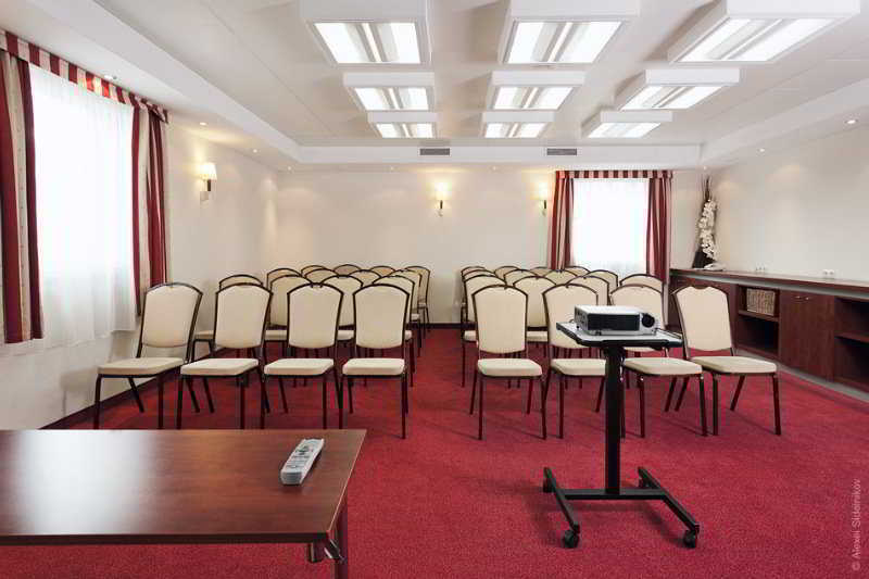 Qubus Hotel กลีวิตเซ ภายนอก รูปภาพ