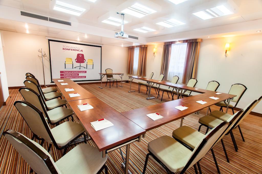 Qubus Hotel กลีวิตเซ ภายนอก รูปภาพ