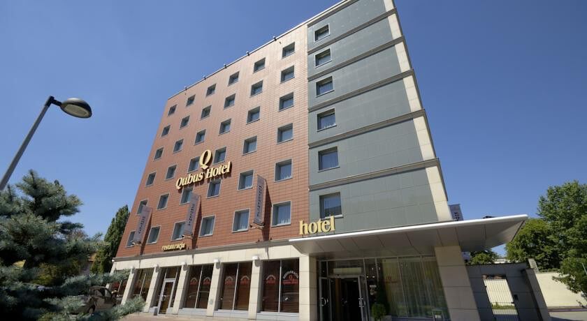 Qubus Hotel กลีวิตเซ ภายนอก รูปภาพ